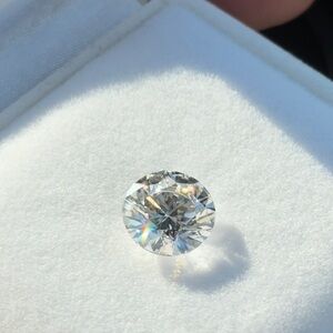 Lab-grown 3ct round large diamond